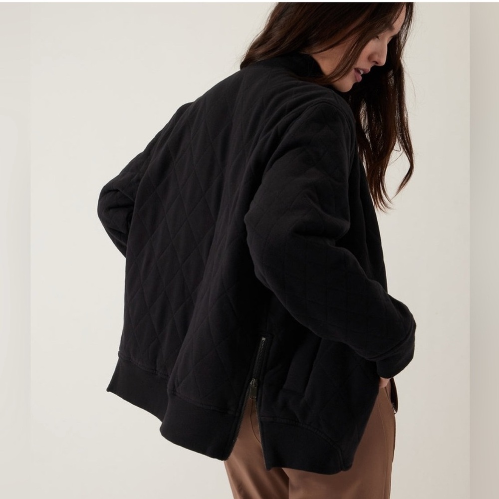 Athleta Small‎ Black Quilted Bomber Jacket. EUC - Picture 2 of 16